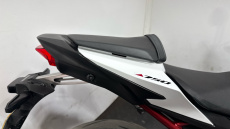 Honda CB750 Hornet (25MY)